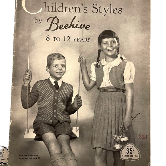 (8) Lot of 7 Beehive vintage knitting books 1950s family baby child - Picture 2 of 10